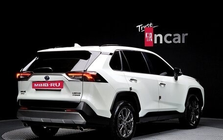 Toyota RAV4, 2022 год, 3 400 000 рублей, 2 фотография