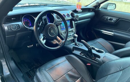 Ford Mustang VI рестайлинг, 2019 год, 2 700 000 рублей, 8 фотография