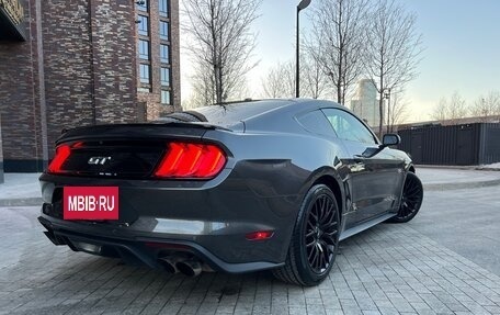 Ford Mustang VI рестайлинг, 2019 год, 2 700 000 рублей, 4 фотография