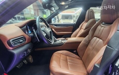Maserati Levante I, 2021 год, 4 700 000 рублей, 7 фотография