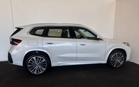 BMW X1, 2024 год, 5 000 000 рублей, 4 фотография