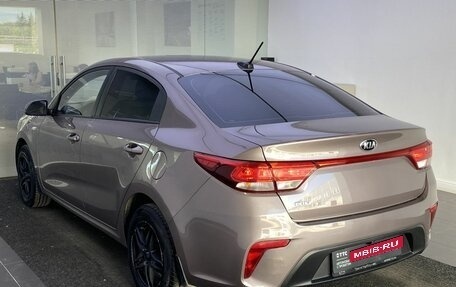 KIA Rio IV, 2018 год, 1 399 000 рублей, 8 фотография