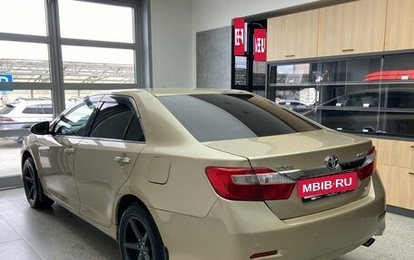 Toyota Camry, 2012 год, 1 600 000 рублей, 6 фотография