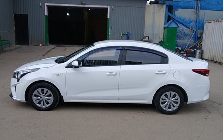 KIA Rio IV, 2022 год, 1 600 000 рублей, 2 фотография