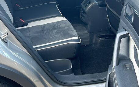 Volkswagen Tiguan II, 2018 год, 3 700 000 рублей, 10 фотография
