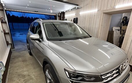 Volkswagen Tiguan II, 2018 год, 3 700 000 рублей, 5 фотография