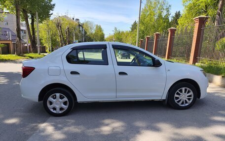Renault Logan II, 2019 год, 575 000 рублей, 5 фотография