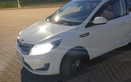 KIA Rio III рестайлинг, 2013 год, 850 000 рублей, 11 фотография