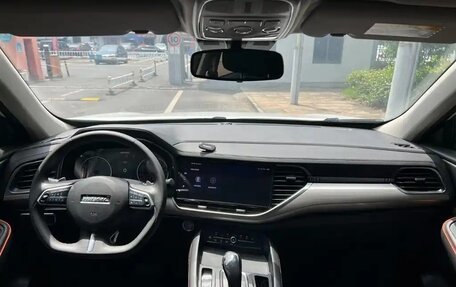 Haval F7 I, 2022 год, 1 300 100 рублей, 10 фотография