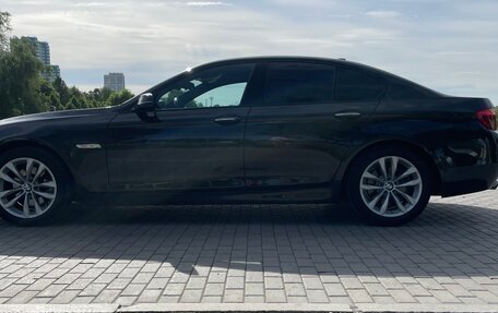BMW 5 серия, 2016 год, 2 600 000 рублей, 24 фотография