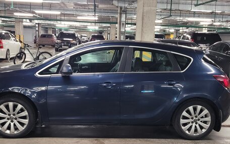 Opel Astra J, 2011 год, 606 000 рублей, 3 фотография