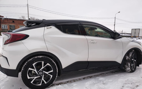 Toyota C-HR I рестайлинг, 2019 год, 2 080 000 рублей, 3 фотография