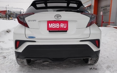 Toyota C-HR I рестайлинг, 2019 год, 2 080 000 рублей, 2 фотография