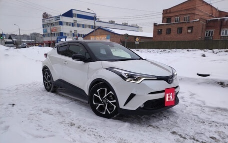 Toyota C-HR I рестайлинг, 2019 год, 2 080 000 рублей, 4 фотография