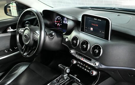 KIA Stinger I, 2018 год, 2 970 000 рублей, 17 фотография