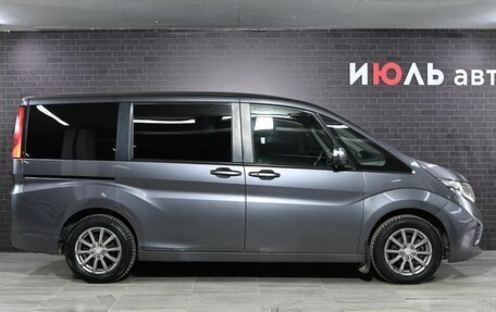 Honda Stepwgn IV, 2015 год, 1 850 000 рублей, 9 фотография