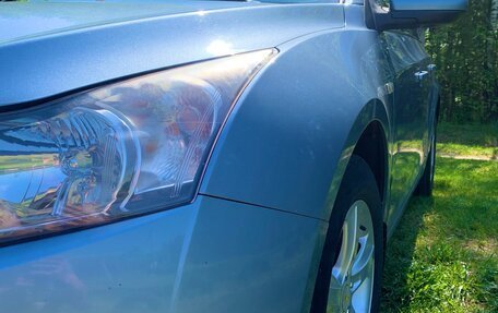Chevrolet Cruze II, 2010 год, 700 000 рублей, 9 фотография