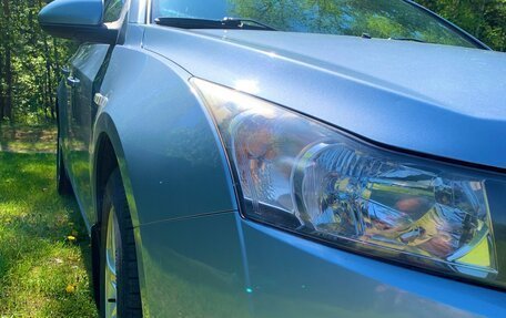 Chevrolet Cruze II, 2010 год, 700 000 рублей, 10 фотография