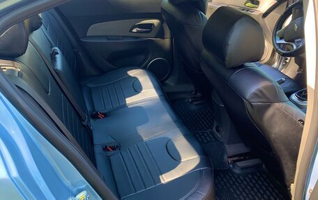 Chevrolet Cruze II, 2010 год, 700 000 рублей, 15 фотография