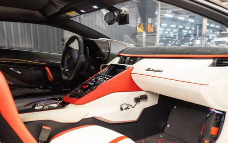 Lamborghini Aventador I рестайлинг, 2019 год, 49 820 000 рублей, 10 фотография
