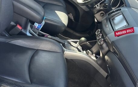 Mitsubishi Outlander III рестайлинг 3, 2011 год, 1 400 000 рублей, 15 фотография