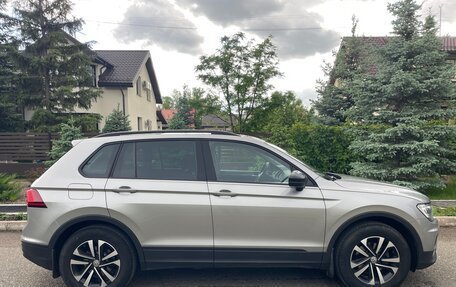 Volkswagen Tiguan II, 2019 год, 2 400 000 рублей, 11 фотография