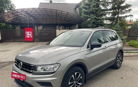 Volkswagen Tiguan II, 2019 год, 2 400 000 рублей, 8 фотография