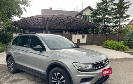 Volkswagen Tiguan II, 2019 год, 2 400 000 рублей, 7 фотография