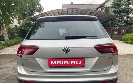 Volkswagen Tiguan II, 2019 год, 2 400 000 рублей, 29 фотография