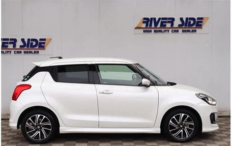 Suzuki Swift V, 2021 год, 1 200 000 рублей, 2 фотография