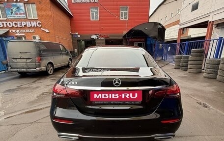 Mercedes-Benz E-Класс, 2021 год, 2 750 000 рублей, 2 фотография