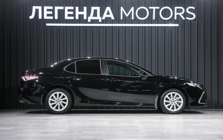 Toyota Camry, 2022 год, 2 740 000 рублей, 3 фотография