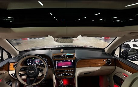 Bentley Bentayga I, 2020 год, 20 750 000 рублей, 17 фотография