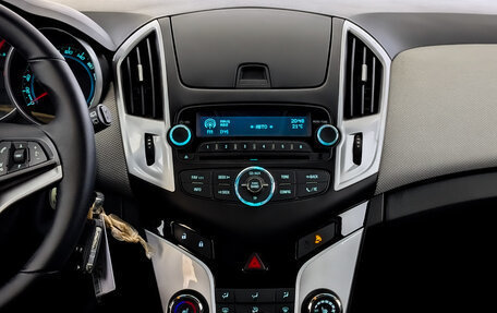 Chevrolet Cruze II, 2015 год, 940 000 рублей, 15 фотография