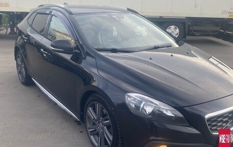 Volvo V40 Cross Country I, 2013 год, 1 400 000 рублей, 2 фотография