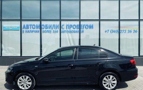 Volkswagen Jetta VI, 2013 год, 1 120 000 рублей, 2 фотография