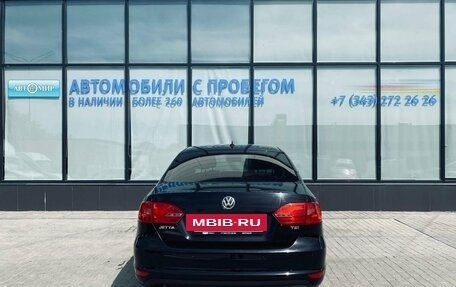 Volkswagen Jetta VI, 2013 год, 1 120 000 рублей, 4 фотография
