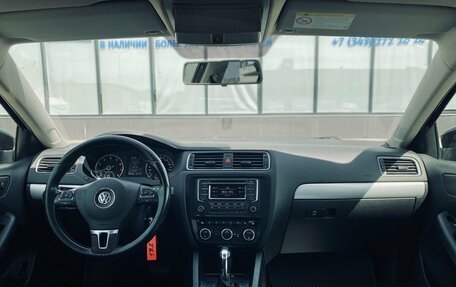 Volkswagen Jetta VI, 2013 год, 1 120 000 рублей, 13 фотография