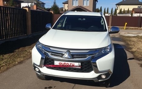 Mitsubishi Pajero Sport III рестайлинг, 2017 год, 2 800 000 рублей, 3 фотография