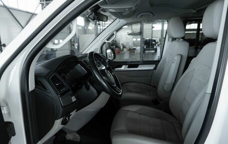 Volkswagen California T6, 2016 год, 6 700 000 рублей, 32 фотография