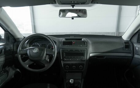Skoda Octavia, 2011 год, 600 000 рублей, 9 фотография