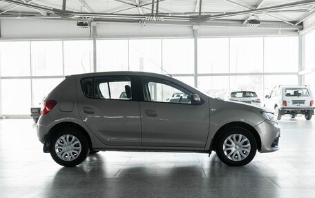 Renault Sandero II рестайлинг, 2016 год, 700 000 рублей, 5 фотография