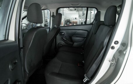 Renault Sandero II рестайлинг, 2016 год, 700 000 рублей, 13 фотография
