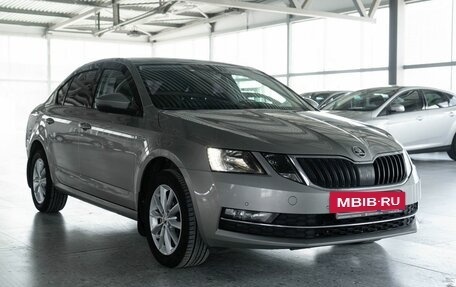 Skoda Octavia, 2019 год, 1 999 000 рублей, 3 фотография