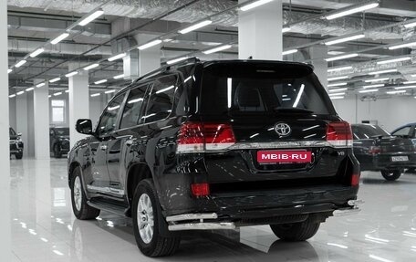 Toyota Land Cruiser 200, 2016 год, 3 830 000 рублей, 4 фотография