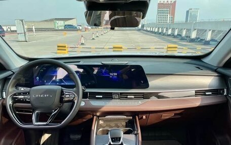 Chery Tiggo 8 Pro, 2022 год, 2 100 000 рублей, 11 фотография