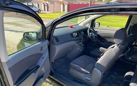 Toyota ISis I, 2010 год, 1 200 000 рублей, 7 фотография