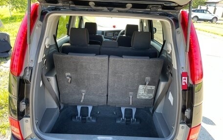 Toyota ISis I, 2010 год, 1 200 000 рублей, 11 фотография