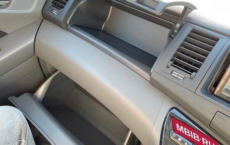 Toyota ISis I, 2010 год, 1 200 000 рублей, 19 фотография