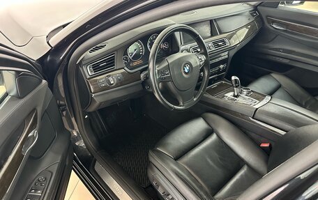 BMW 7 серия, 2013 год, 2 109 000 рублей, 10 фотография